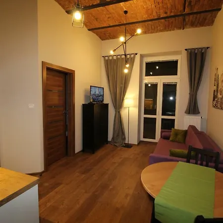 Centrum Stara Kamienica 3*