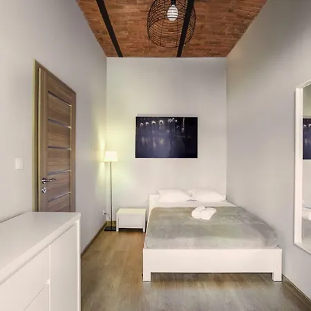 Centrum Stara Kamienica 3*