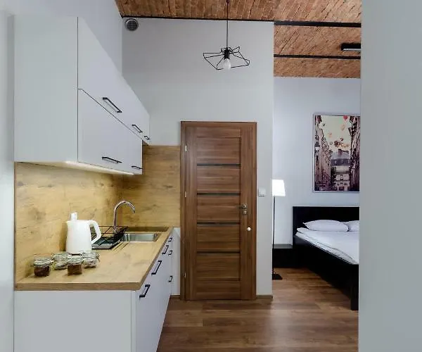 Centrum Stara Kamienica 3*