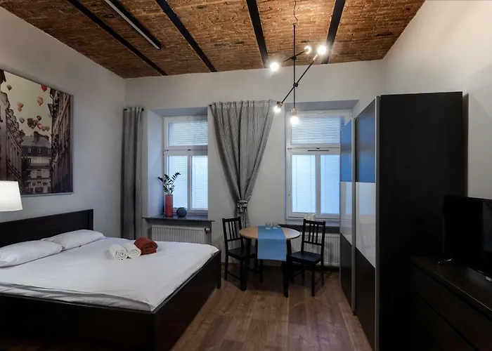 Aparthotel Centrum Stara Kamienica 3*